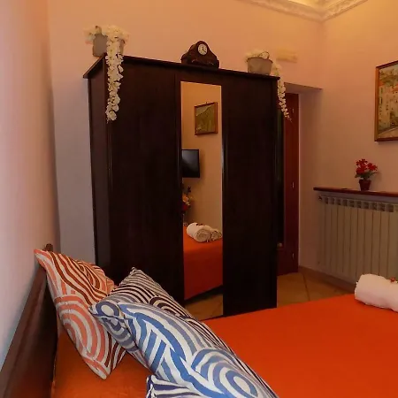 Casa Clotide Guest house *
