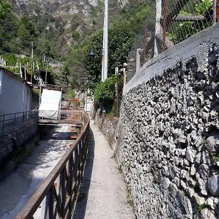 Casa Clotide ゲストハウス マイオーリ